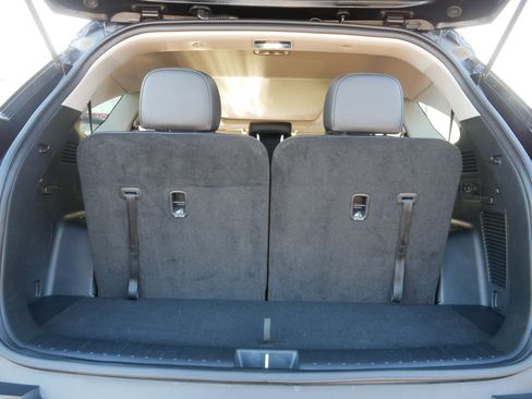 Certified 2022 Kia Sorento S w/ Panoramic Sunroof Package image 18