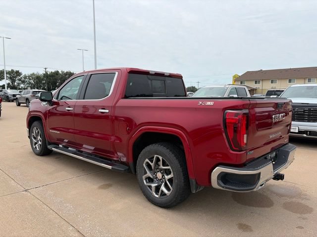 Used 2022 GMC Sierra 1500 SLT w/ SLT Premium Plus Package AWD/4WD image 5