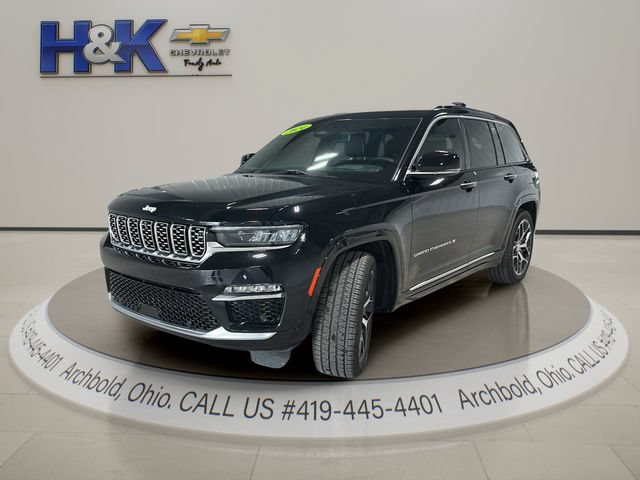 Used 2024 Jeep Grand Cherokee Summit AWD/4WD image 3