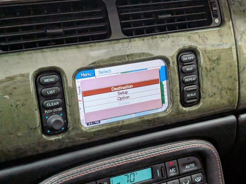 Used 2001 Jaguar XKR Convertible image 40