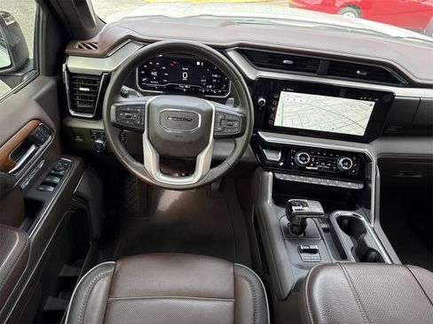 Used 2023 GMC Sierra 1500 Denali w/ Denali Reserve Package image 12