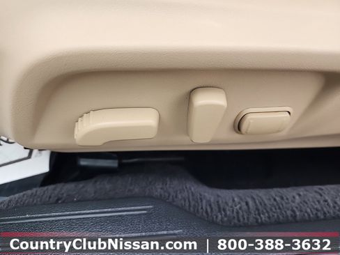 Used 2018 Subaru Outback 2.5i Limited image 12