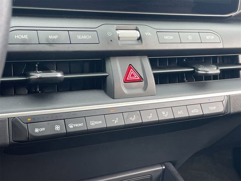 Used 2025 Kia K4 LXS image 26