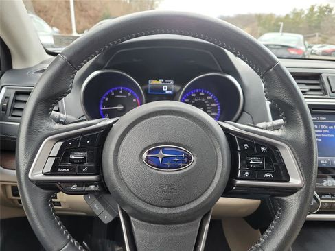 Used 2018 Subaru Outback 2.5i Limited AWD/4WD image 8