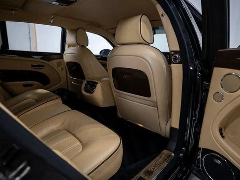 Used 2011 Bentley Mulsanne RWD image 41