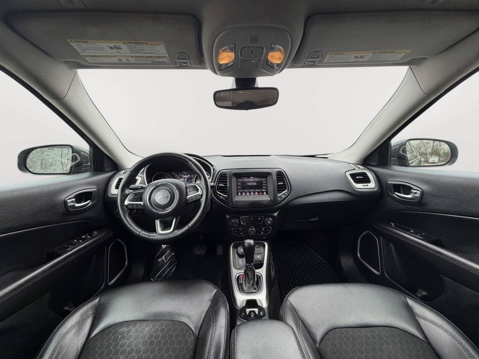 Used 2019 Jeep Compass Latitude w/ Cold Weather Group AWD/4WD image 26