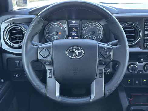 Used 2021 Toyota Tacoma TRD Pro image 40