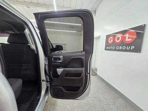 Used 2019 Chevrolet Silverado 1500 LT AWD/4WD image 25