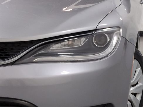 Used 2015 Chrysler 200 LX image 11