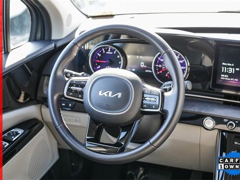 Certified 2024 Kia Carnival EX image 16