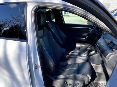 Used 2024 Audi Q3 2.0T Premium image 8