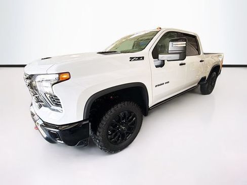 New 2026 Chevrolet Silverado 2500 LTZ w/ LTZ Plus Package AWD/4WD image 9
