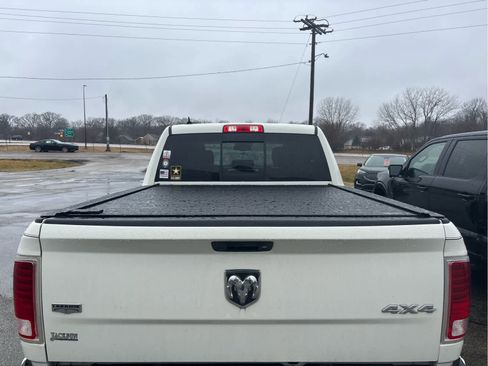 Used 2018 RAM 1500 Laramie w/ Convenience Group image 3