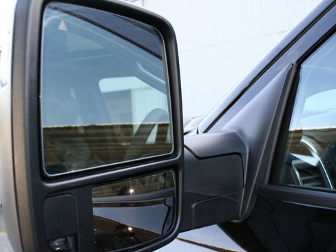 Used 2025 RAM 2500 Laramie AWD/4WD image 34