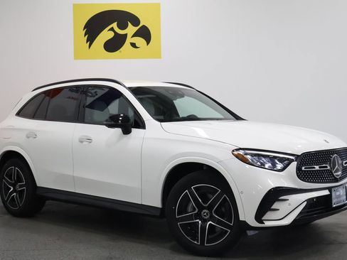 New 2026 Mercedes-Benz GLC 300 4MATIC image 2