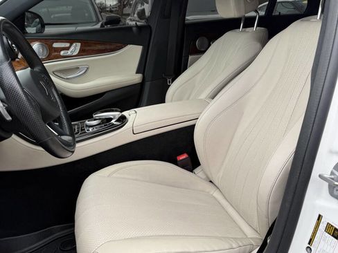 Used 2018 Mercedes-Benz E 300 4MATIC image 9