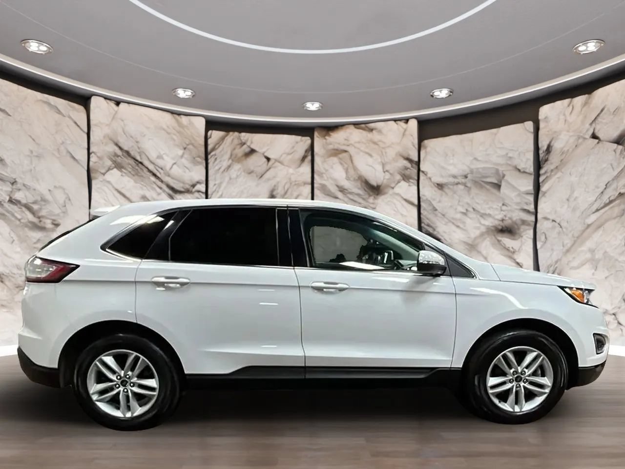 Used 2017 Ford Edge SEL FWD image 9