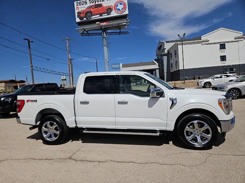 Used 2023 Ford F150 Lariat w/ Trailer Tow Package image 6