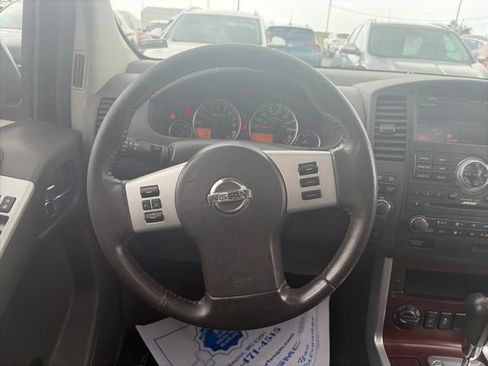 Used 2012 Nissan Pathfinder LE w/ DVD Entertainment Pkg AWD/4WD image 15