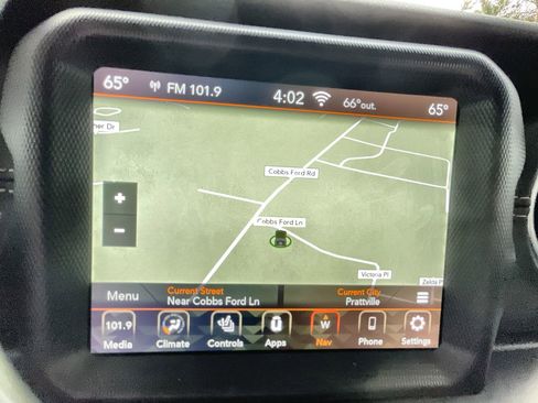 Used 2020 Jeep Wrangler Unlimited Sahara image 14