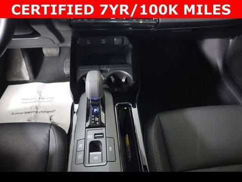 Used 2024 Toyota Prius XLE image 28