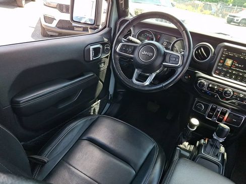 Used 2023 Jeep Wrangler Unlimited Sahara w/ Dual Top Group AWD/4WD image 15
