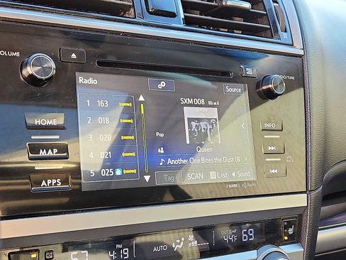 Used 2017 Subaru Legacy 2.5i Sport image 17