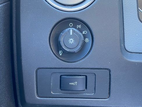Used 2014 Ford F150 XLT AWD/4WD image 26