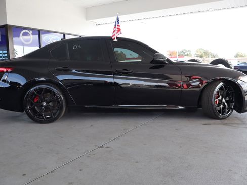 Used 2020 Alfa Romeo Giulia Ti Sport w/ Quick Order Package 22U Sport image 4