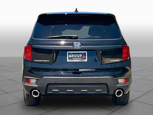 Used 2023 Honda Passport EX-L image 5
