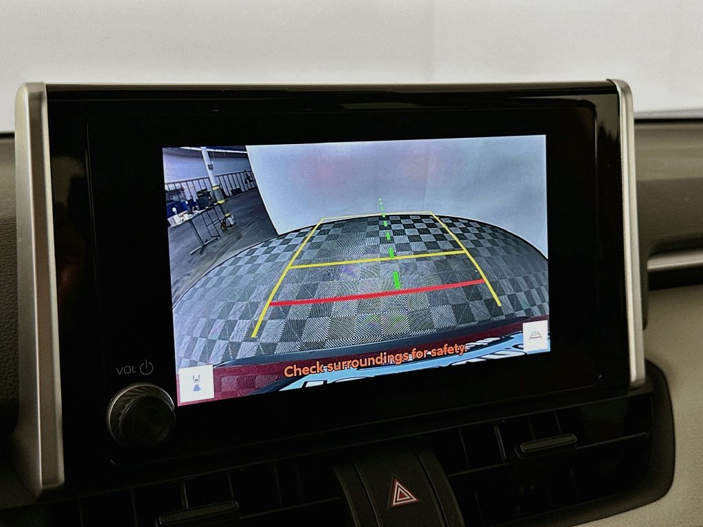 Used 2025 Toyota RAV4 XLE w/ Convenience Package AWD/4WD image 15