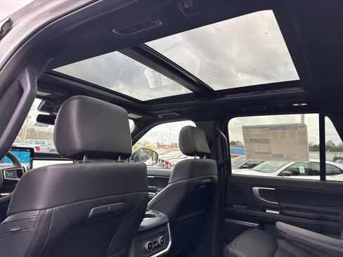 New 2025 Ford Expedition Platinum w/ Stealth Performance Package image 15