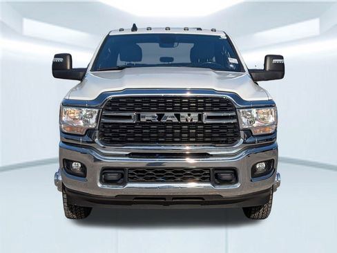 Used 2024 RAM 3500 Big Horn image 10