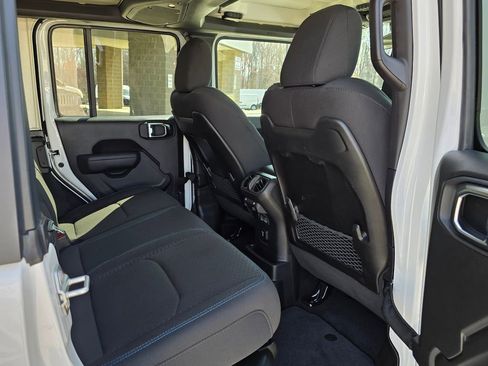 Used 2025 Jeep Wrangler Unlimited Rubicon 4xe w/ Safety Group AWD/4WD image 23