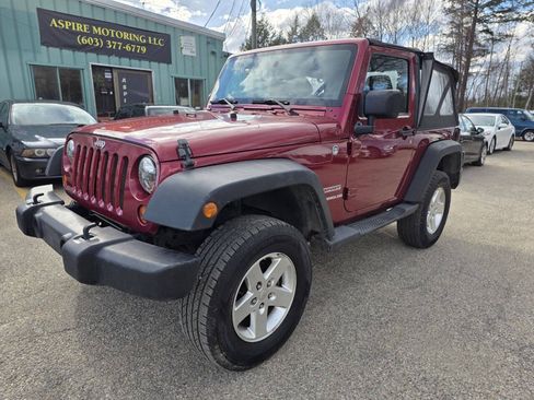 Used 2012 Jeep Wrangler Sport AWD/4WD image 3