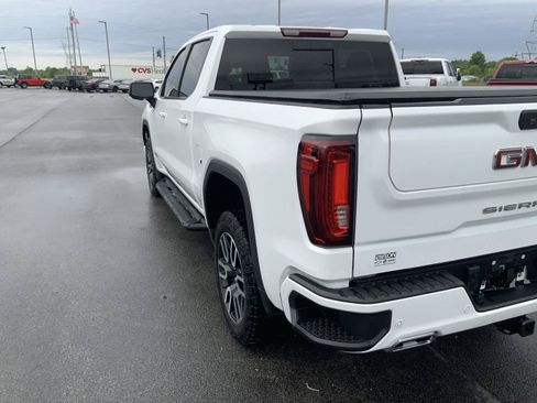 Used 2023 GMC Sierra 1500 AT4 w/ AT4 Premium Package AWD/4WD image 17