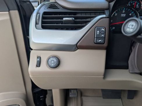 Used 2020 Chevrolet Tahoe Premier RWD image 11