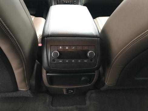 Used 2017 GMC Acadia Limited SLT image 14