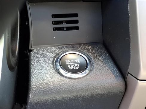 Used 2022 Ford F450 Lariat w/ Lariat Ultimate Package image 12