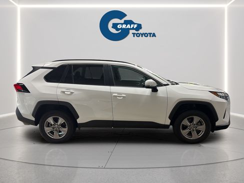 Used 2023 Toyota RAV4 XLE AWD/4WD image 5