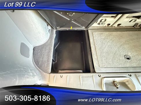 Used 2006 Chrysler Town & Country Touring w/ Trailer Tow Prep Group FWD image 28
