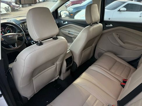 Used 2019 Ford Escape Titanium AWD/4WD image 15