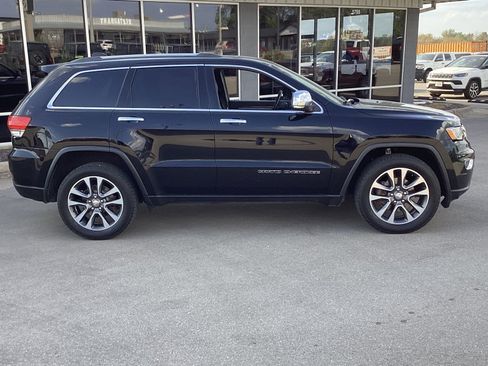 Used 2018 Jeep Grand Cherokee Limited AWD/4WD image 4