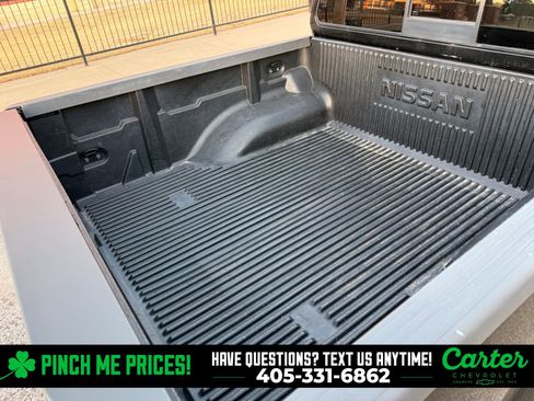 Used 2019 Nissan Frontier SV image 11