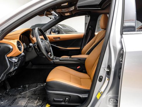 Used 2024 Lexus IS 350 F Sport image 4