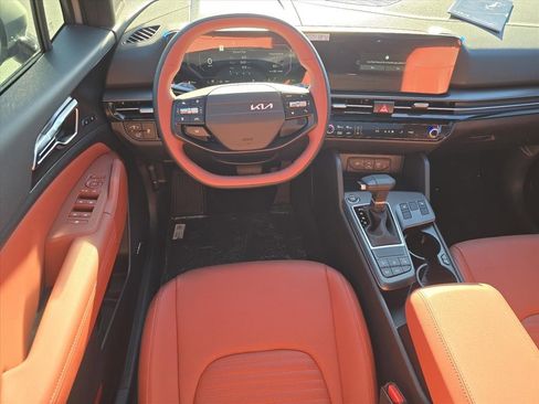 New 2026 Kia Sportage SX image 13