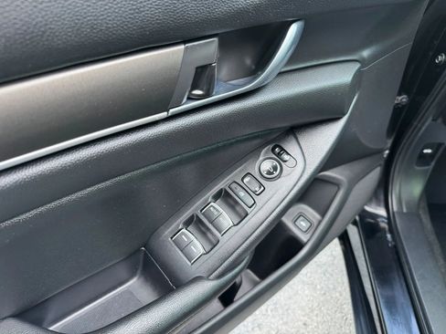 Used 2019 Honda Accord LX image 14
