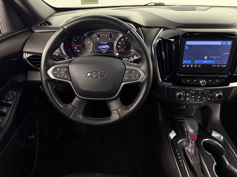 Used 2023 Chevrolet Traverse RS FWD image 13