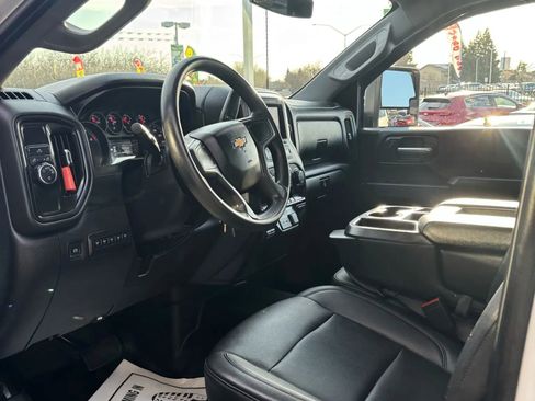 Used 2021 Chevrolet Silverado 3500 W/T image 9