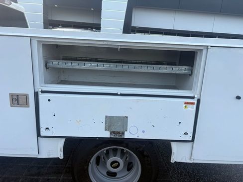 Used 2022 Chevrolet Silverado 3500 W/T w/ WT Convenience Package image 9